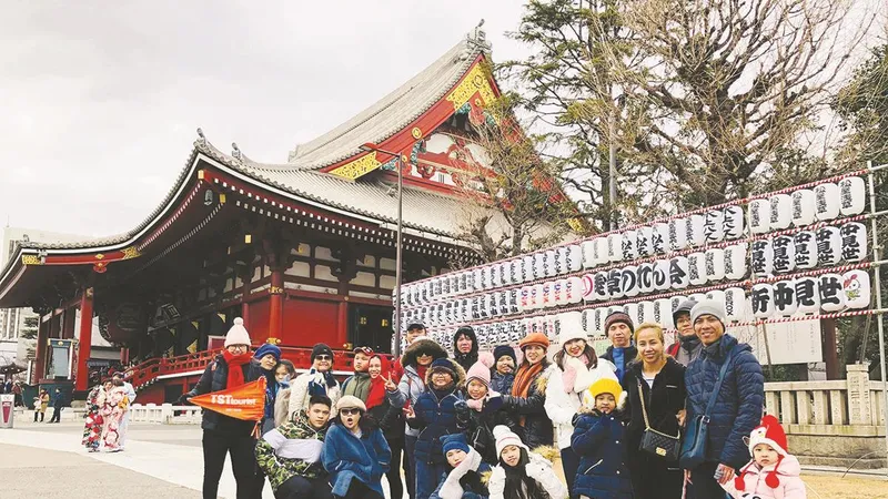 Tour Nhật Bản của TST tourist thu hút rất đông du khách