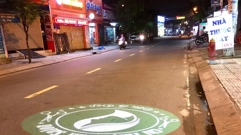 Đèn LED quảng cáo gây mất an toàn