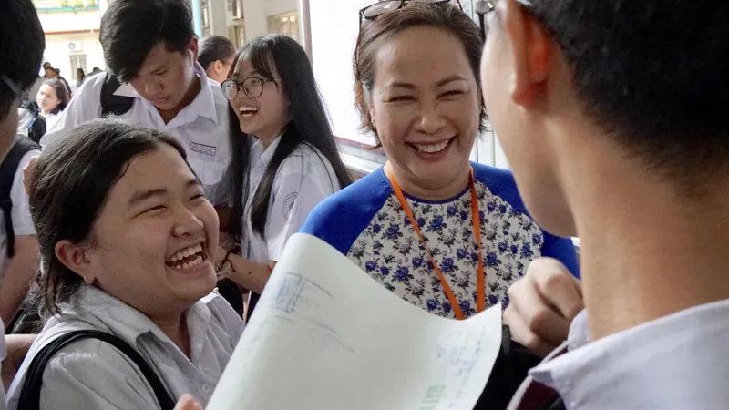 Ngày thứ hai kỳ thi tuyển sinh lớp 10: An toàn, nghiêm túc