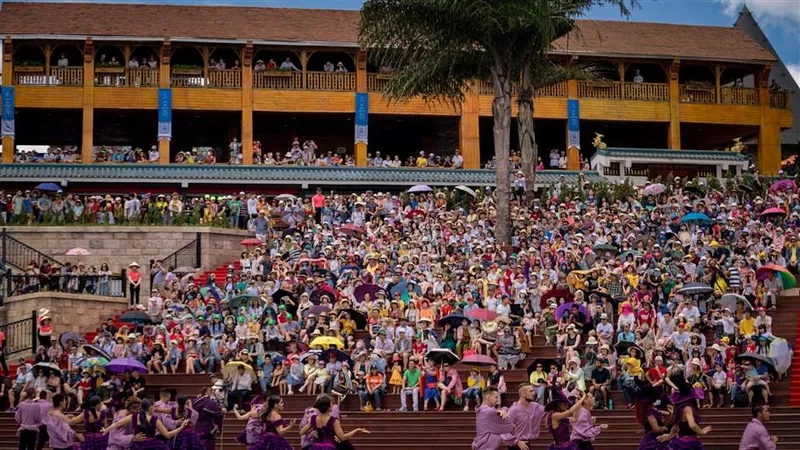 Choáng ngợp với những xứ sở đẹp chất ngất trong show “Vũ hội Ánh Dương”