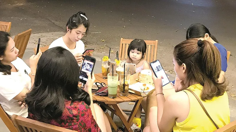 Đừng biến con thành “đứa trẻ to xác”