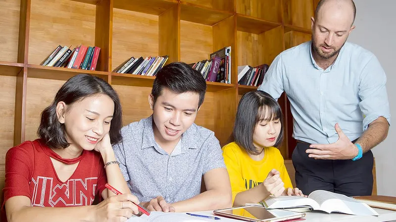Xoay xở với mức lương dưới 5 triệu đồng