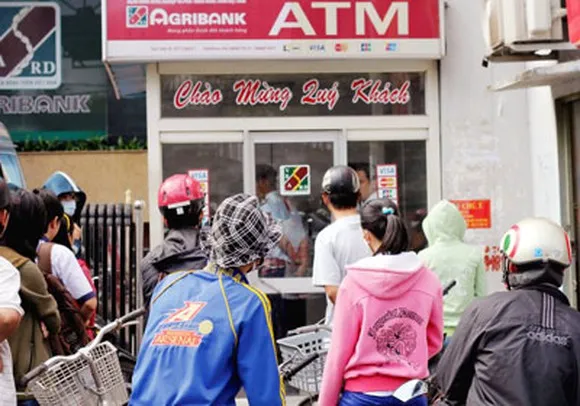 Đảm bảo hệ thống ATM hoạt động thông suốt dịp tết