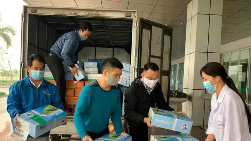 Bình tĩnh, đoàn kết bước qua dịch bệnh