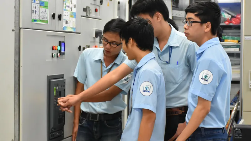 Bài toán tăng học phí và công bằng trong giáo dục đại học - Bài 1: Xoay xở với học phí thấp