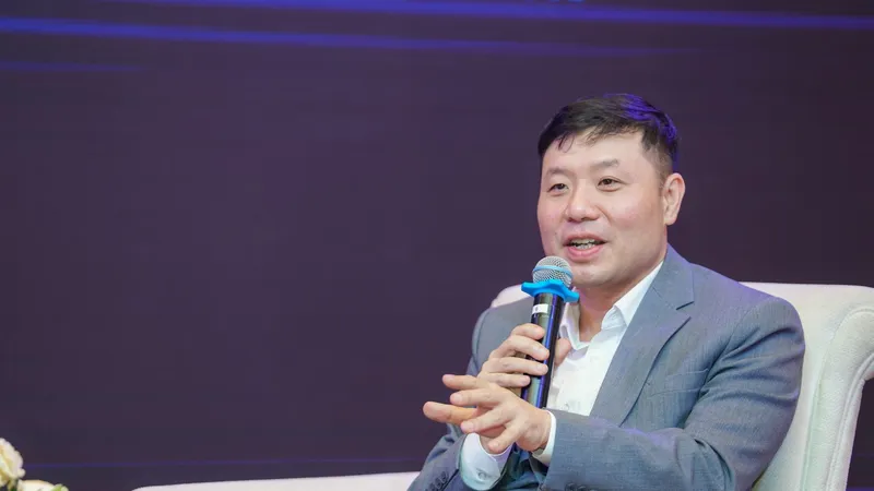 Giáo sư Vũ Hà Văn