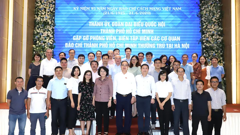 Báo chí đồng hành cùng phát triển 