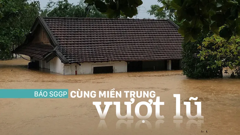 Cùng miền Trung vượt lũ