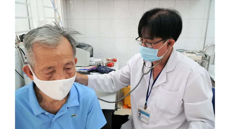 Nhọc nhằn y tế cơ sở: Cần sự đầu tư tương xứng