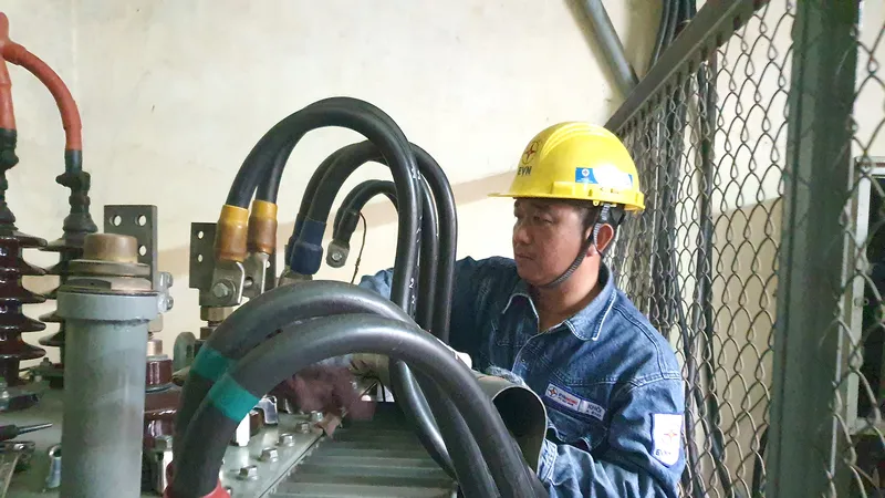 Ngành điện TPHCM: Tri ân khách hàng, chung tay hướng về miền Trung