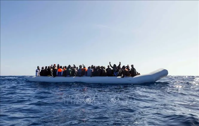 Người di cư trên Địa Trung Hải. Ảnh tư liệu: AFP/TTXVN