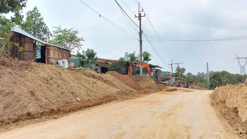 Cải tạo quốc lộ 24 ảnh hưởng sinh hoạt người dân