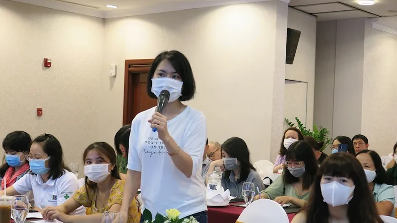 Đại diện doanh nghiệp nêu ý kiến tại hội nghị. Ảnh: hcmcpv.org.vn