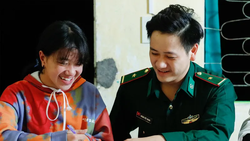 Con nuôi lính biên phòng