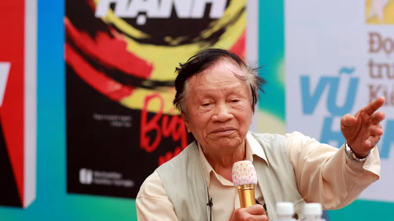 Bút máu về trời