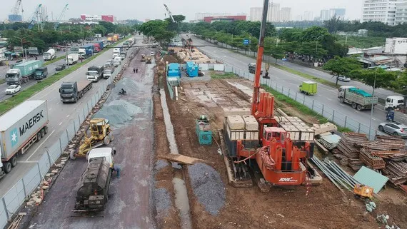 Tiếp tục thi công các dự án trọng điểm