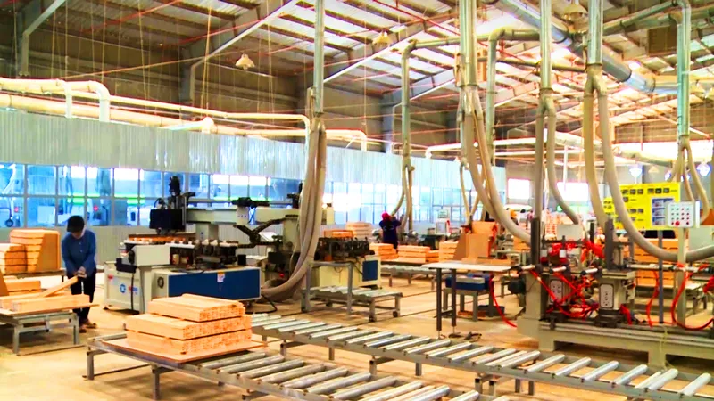 Thủ phủ xuất khẩu gỗ trầm lắng