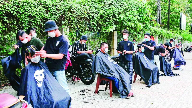 Hớt tóc miễn phí