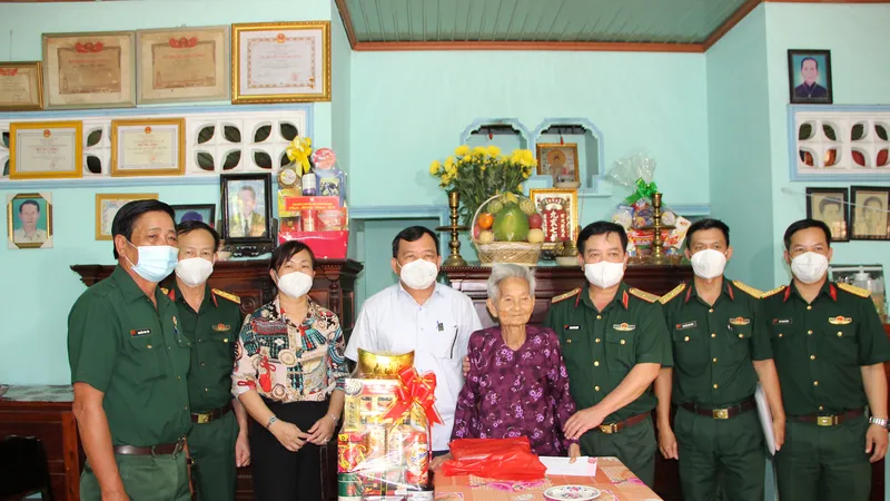 Tết sớm nơi vùng Đất thép
