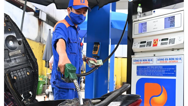 Không để đứt gãy nguồn cung xăng dầu