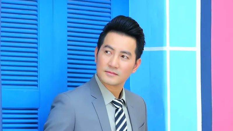 Ca sĩ Nguyễn Phi Hùng: Thành phố như người mẹ từng bước nâng tôi trưởng thành