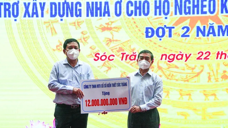 Công ty TNHH-MTV XSKT Sóc Trăng trao 12 tỷ đồng xây dựng nhà cho hộ nghèo năm 2022