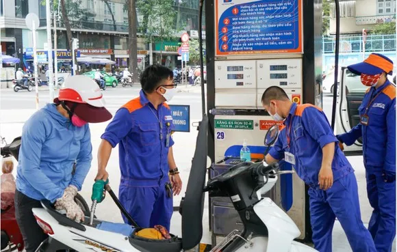 Nhập thêm 2,4 triệu m³ xăng dầu