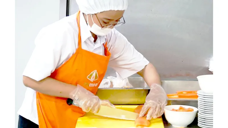 Cung cấp chế độ ăn cân bằng