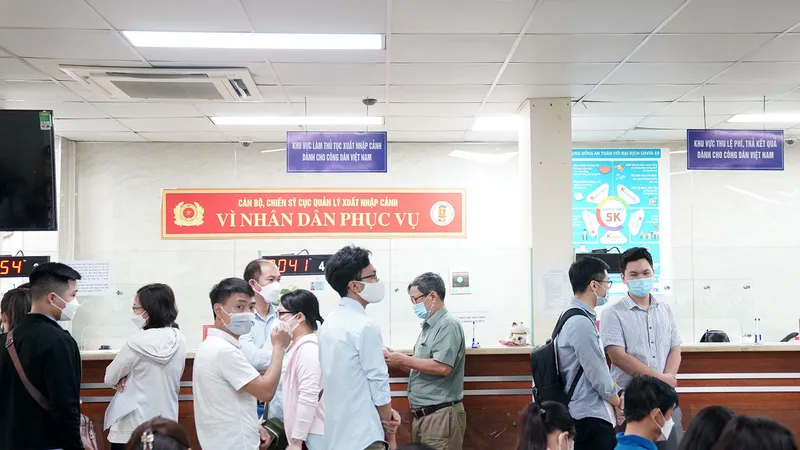 Hộ chiếu gắn chip bảo mật cao, nhiều tiện ích