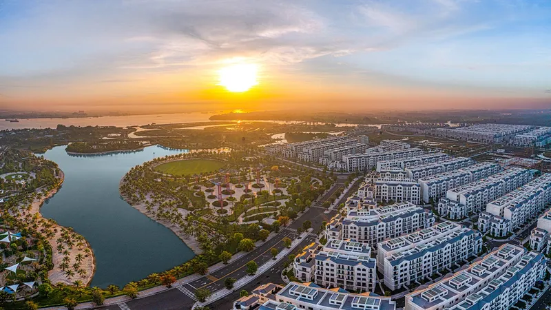 Vinhomes được vinh danh Top 10 chủ đầu tư bất động sản hàng đầu Việt Nam 