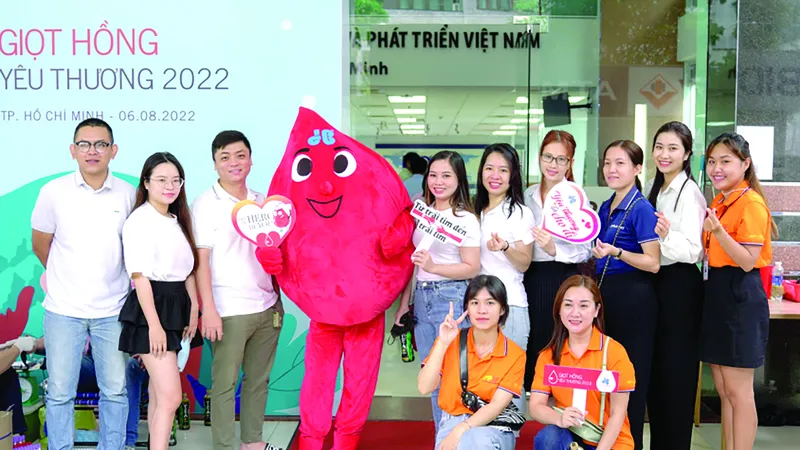 Tập đoàn Xây dựng Hòa Bình tổ chức ngày hội hiến máu Giọt Hồng Yêu Thương 2022