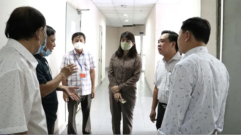 Đoàn công tác HĐND TP Thủ Đức giám sát tại chung cư C7, phường Tăng Nhơn Phú A