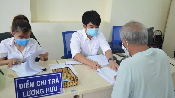 Chi trả lương hưu, trợ cấp tháng 1 và 2 cùng một đợt để người dân đón tết