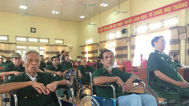 Thực hiện tốt chương trình đền ơn đáp nghĩa dịp kỷ niệm 50 năm Giải phóng miền Nam