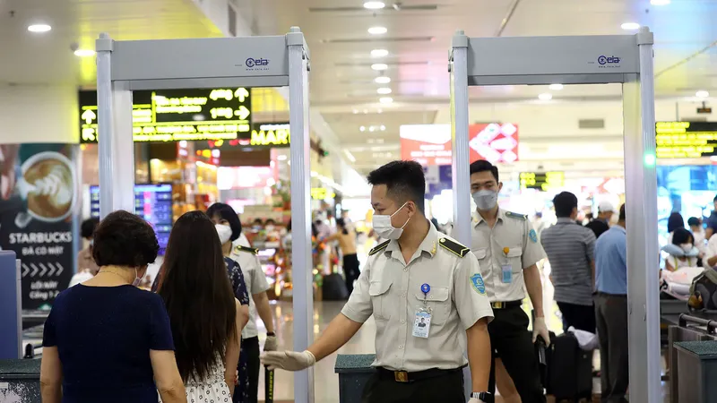 Cảng hàng không quốc tế Nội Bài tăng cường lực lượng an ninh đảm bảo an toàn cho các chuyến bay