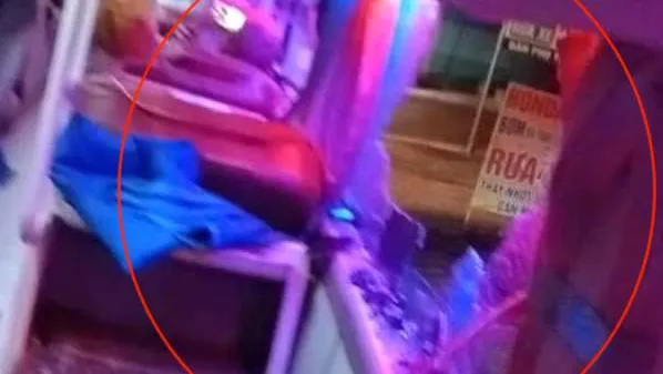 Tái diễn nạn ném đá xe khách trên đường Hồ Chí Minh