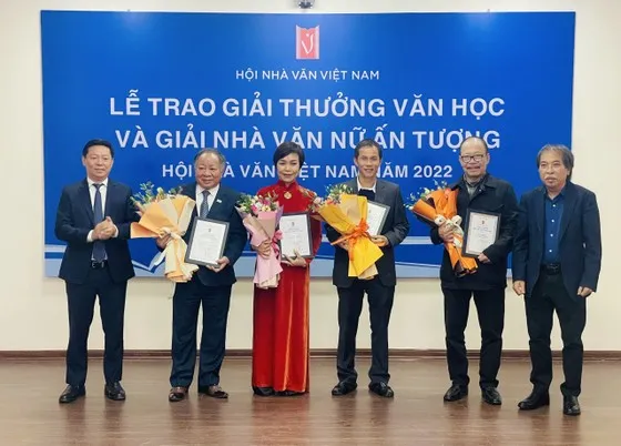 Cần lắm “sự thật mất lòng”...