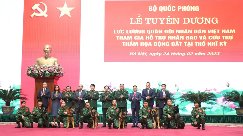 Tuyên dương lực lượng cứu hộ QĐND Việt Nam hoàn thành xuất sắc nhiệm vụ ở Thổ Nhĩ Kỳ
