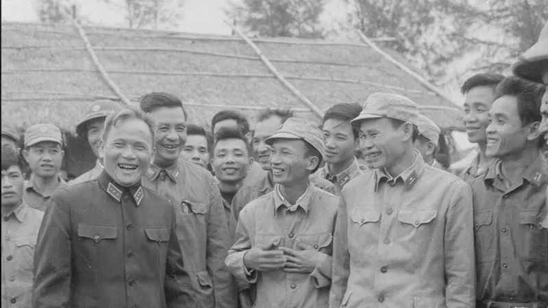 Kỷ niệm 110 năm Ngày sinh Đại tướng Chu Huy Mân (17-3-1913 - 17-3-2023): Đại tướng trong lòng quân - dân