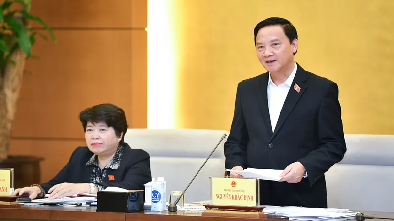 Quang cảnh phiên họp đoàn giám sát 