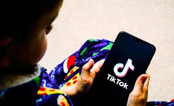 TikTok tác hại đến trẻ em như thế nào mà từ Bắc Mỹ tới châu Âu đều quan ngại 