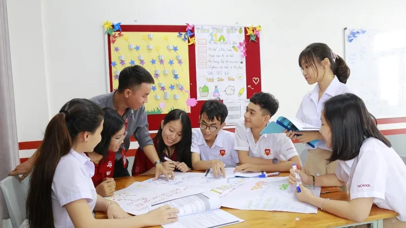 Hứng khởi cuộc thi khởi nghiệp học đường iSers Dare To Startup
