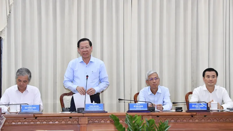 Điểm sáng kinh tế - xã hội TPHCM tháng 4 