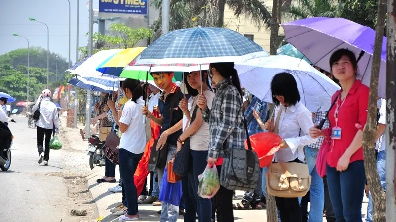 Miền Bắc và miền Trung tiếp tục nắng nóng