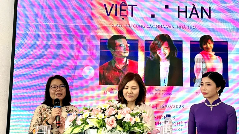 Xuất khẩu văn chương Việt: Câu chuyện từ Hàn Quốc