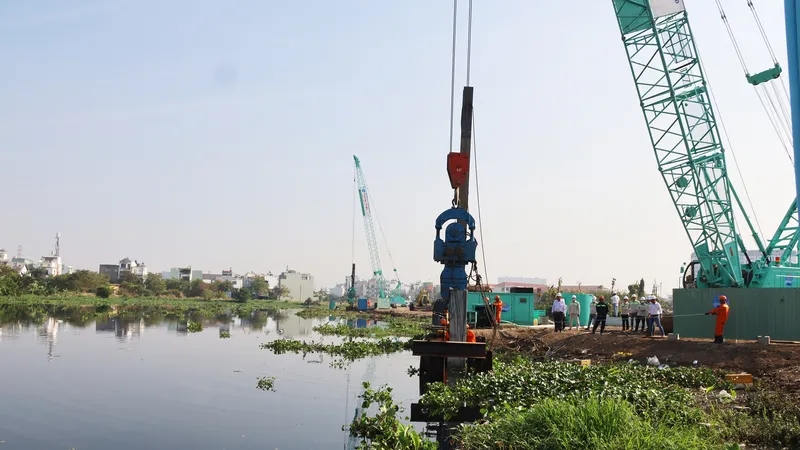 Khẩn trương tháo gỡ khó khăn dự án Xây dựng hạ tầng và cải tạo kênh Tham Lương - Bến Cát - rạch Nước Lên 