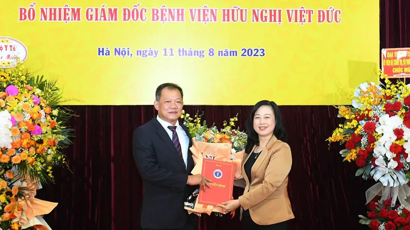 Điều động Chủ tịch Bệnh viện Bạch Mai làm Giám đốc Bệnh viện Việt Đức