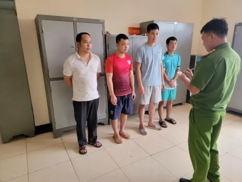 Các đối tượng tại cơ quan điều tra. Ảnh: Công an cung cấp
