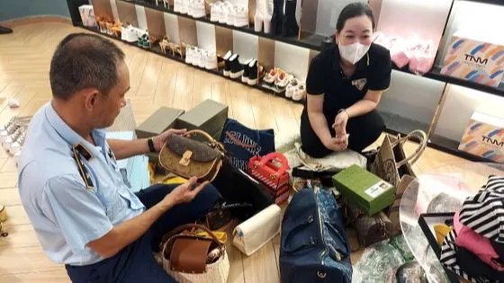 Mở đợt cao điểm chống hàng giả cuối năm