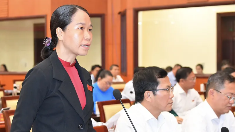 Đại biểu HĐND TPHCM chất vấn: Vi phạm về trật tự xây dựng ở quận 12 đến nay đã xử lý hết chưa?